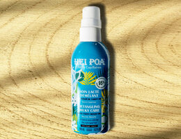 Milky conditioner hair spray